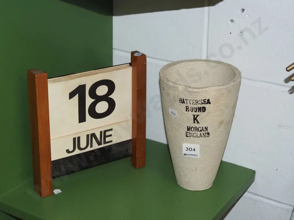 crucible, desk top perpetual calendar Image 1++