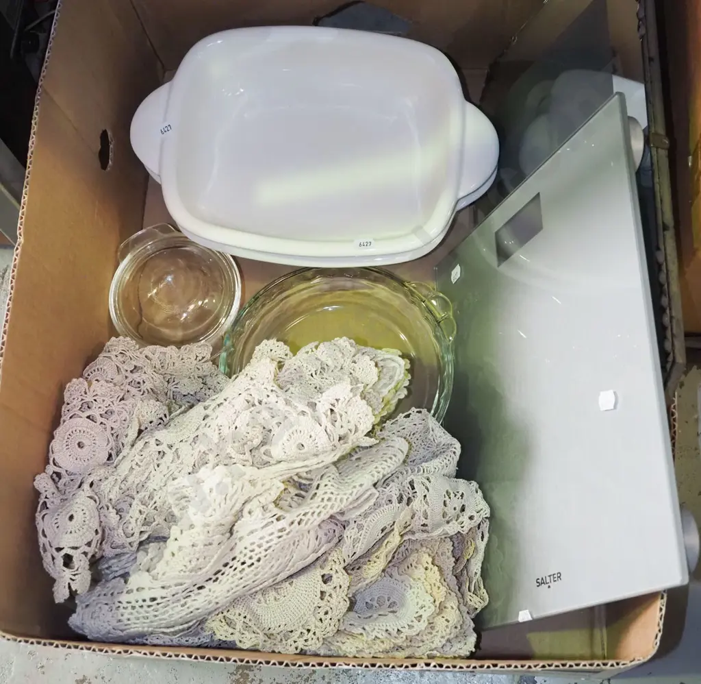 box; baking dishes, scales, doillies etc Image 1++