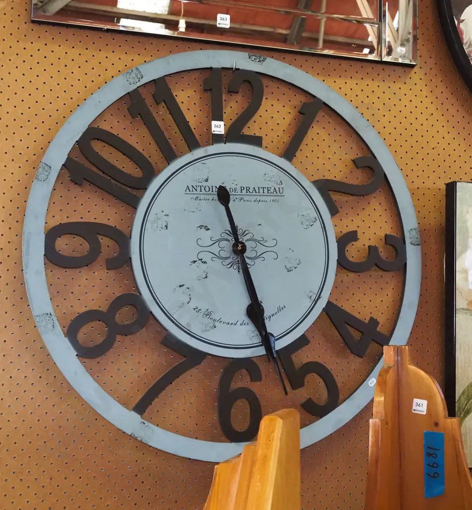 large reproduction French themed clock Daim800 Image 1++