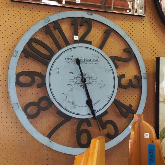 large reproduction French themed clock Daim800
