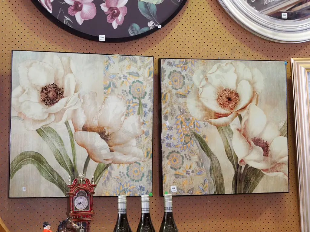 pair of framed floral prints - green dots H580 Image 1++