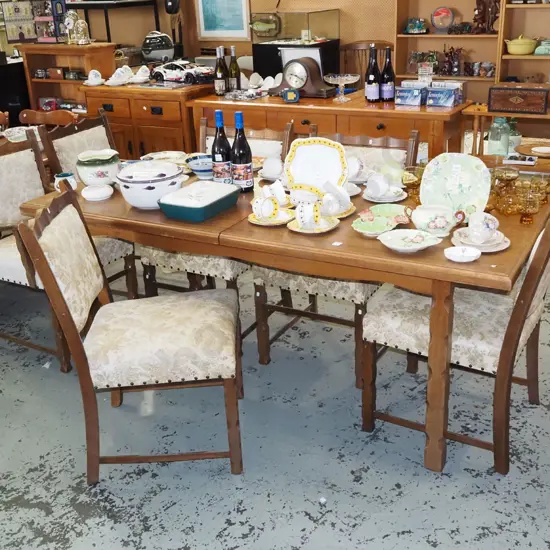 mahogany veneer extending dining table with 6 matching upholstered chairs including 2x carvers H735 W1840 D860