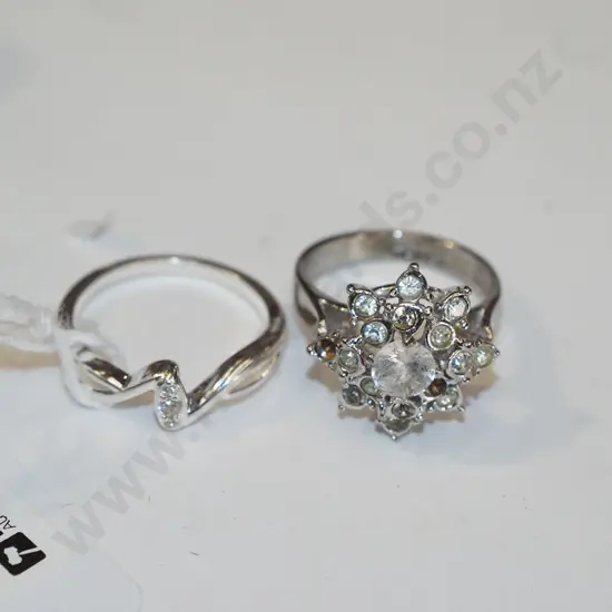 2x sterling silver rings