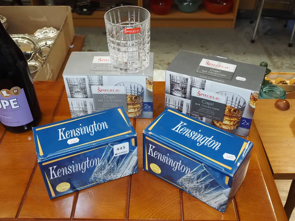 4x boxes of whisky tumblers Image 1++