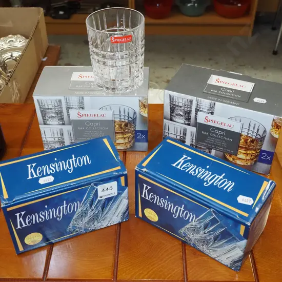 4x boxes of whisky tumblers