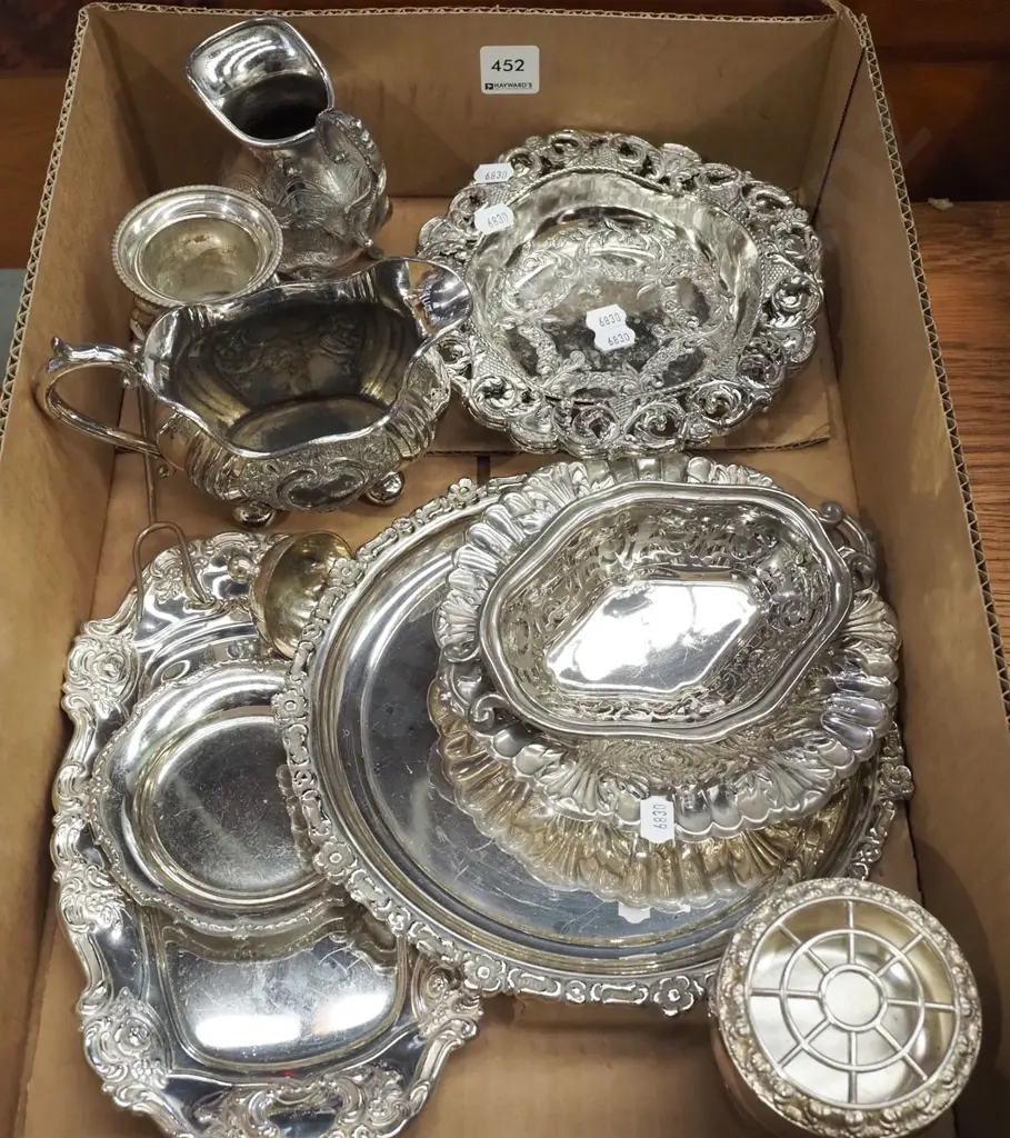box of plated ware Image 1++