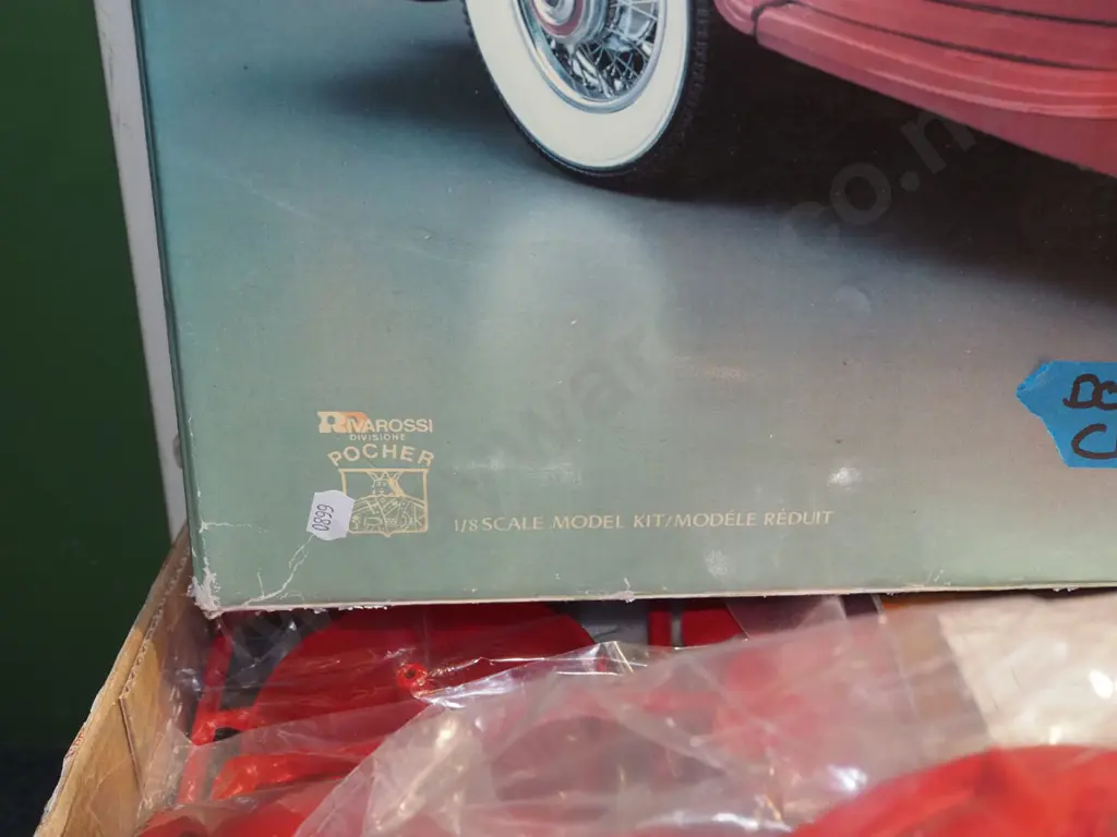 large yet to be assembled model of Mercedes Benz 1935 Sports Roadster Image 1++