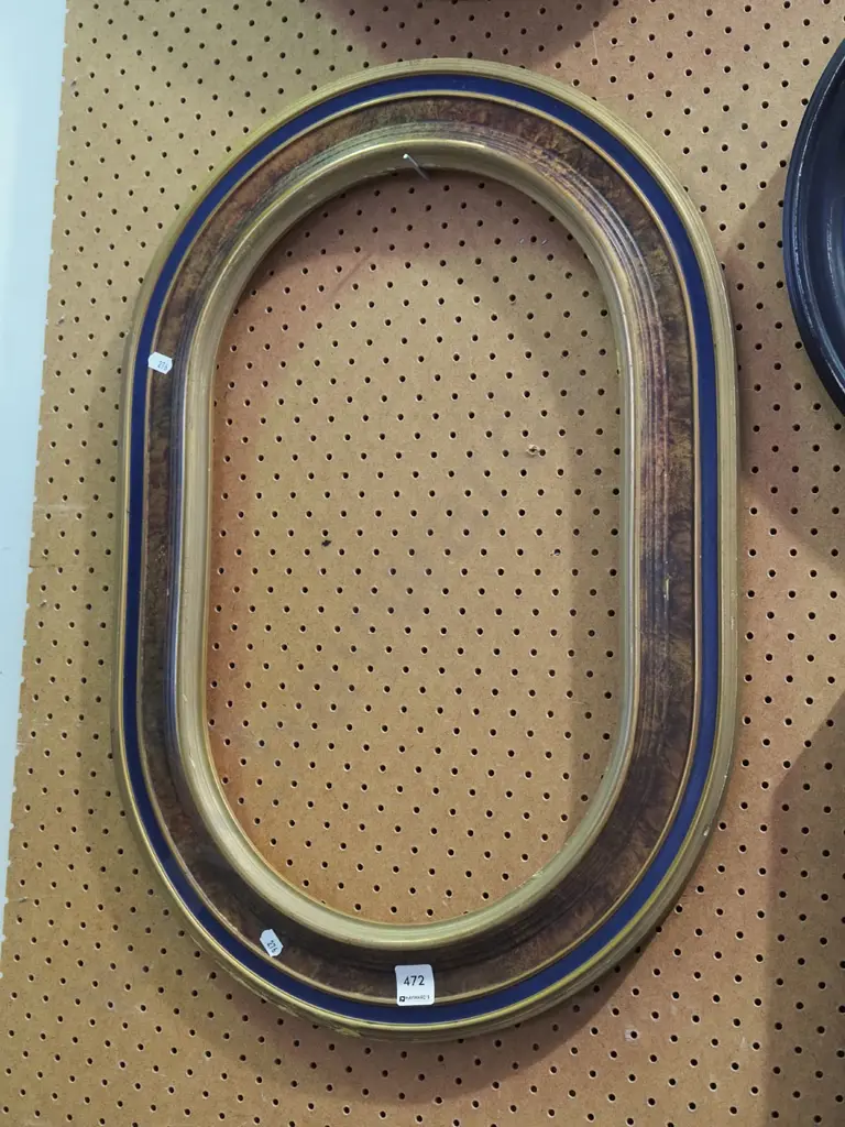 oval picture frame - no glass H640 Image 1++