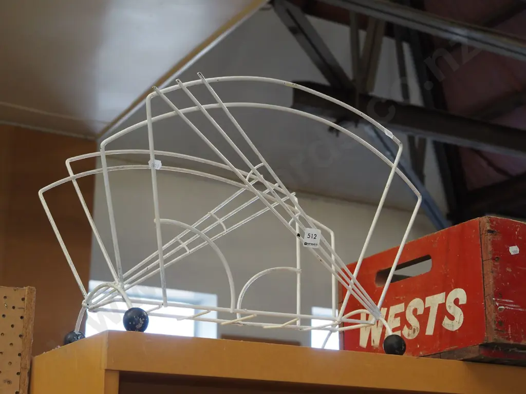 mid century metal magazine rack Image 1++