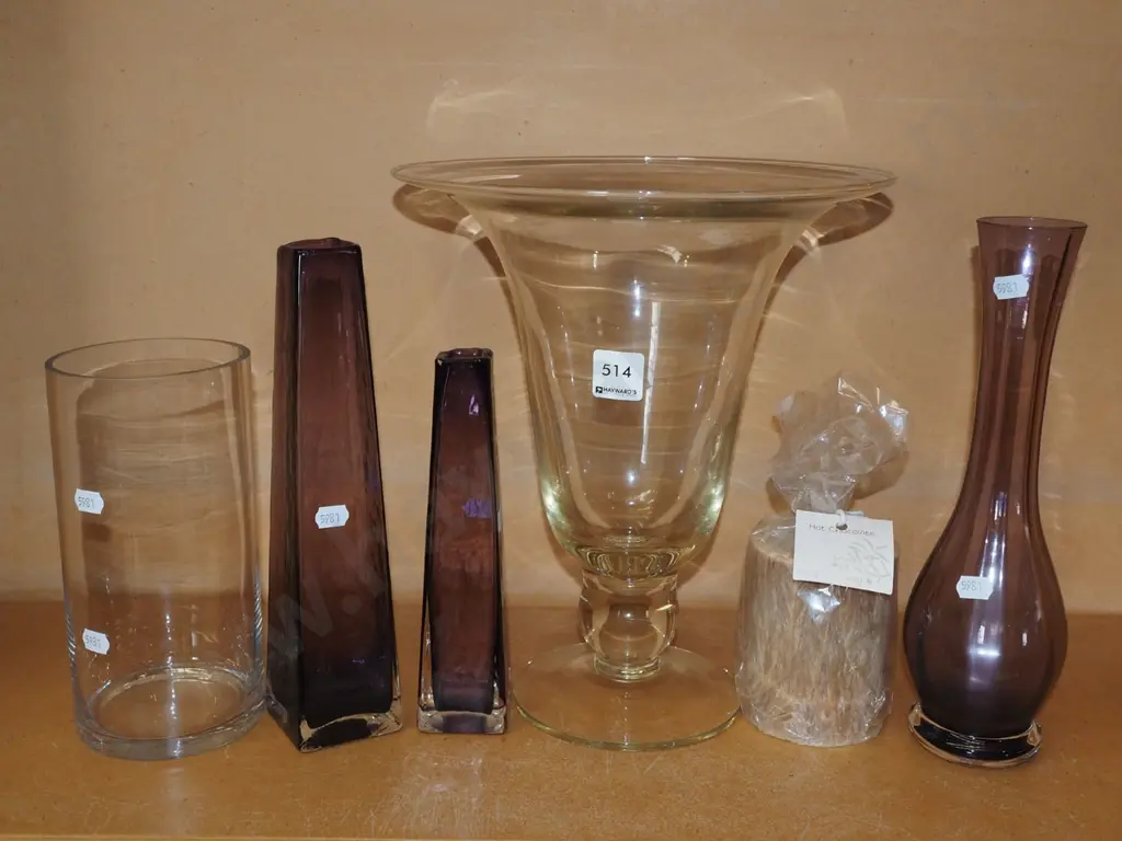 shelf; vases, candles  Tallest H300 Image 1++