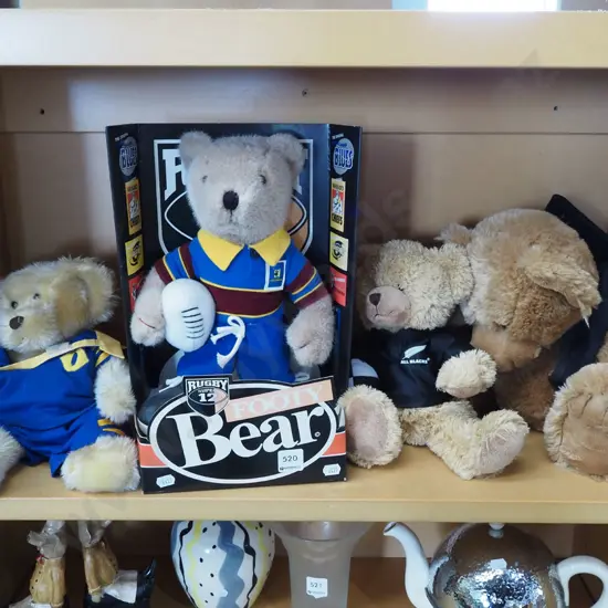 shelf of teddy bears