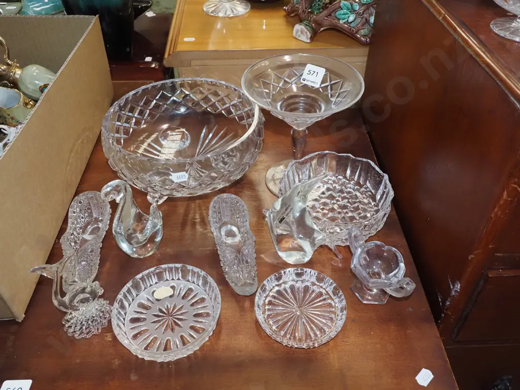 cut crystal comport, footed bowls, dishes etc Image 1++