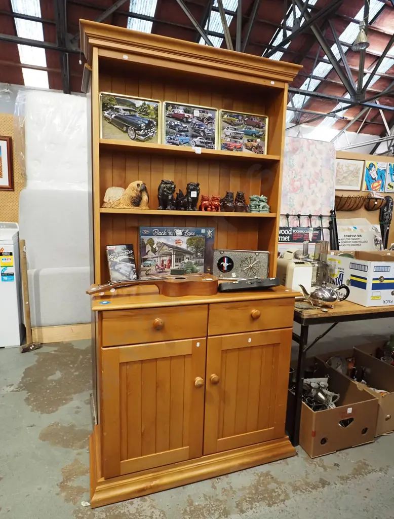 solid rimu 2 door 2 drawer welsh dresser H1825 W910 D375 Image 1++