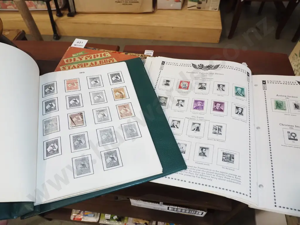 stamp albums Image 1++
