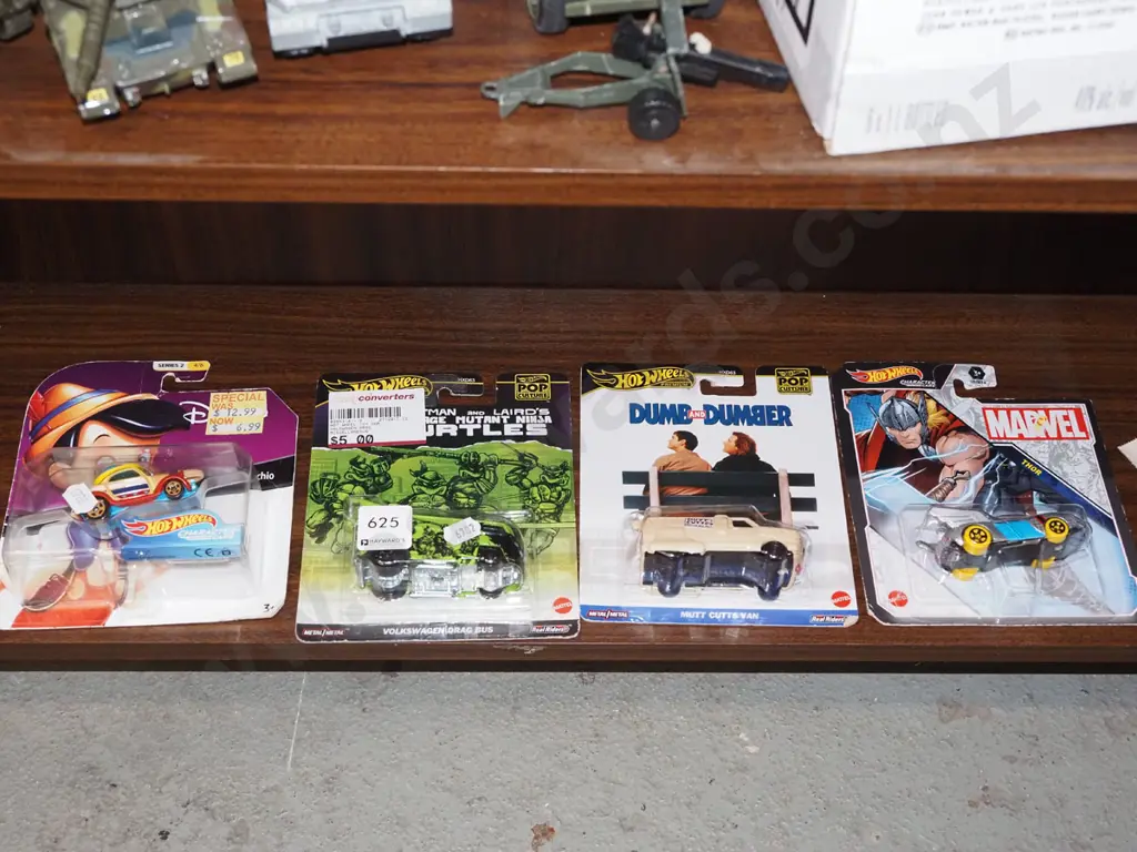 4x carded Hotwheels movie themed vehicles Image 1++