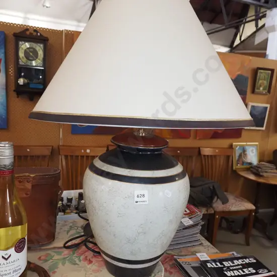 ceramic based table lamp H620