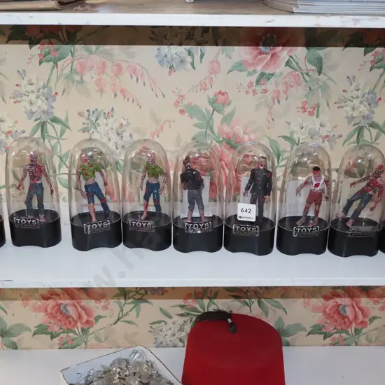 9x DIY series zombie toys H160