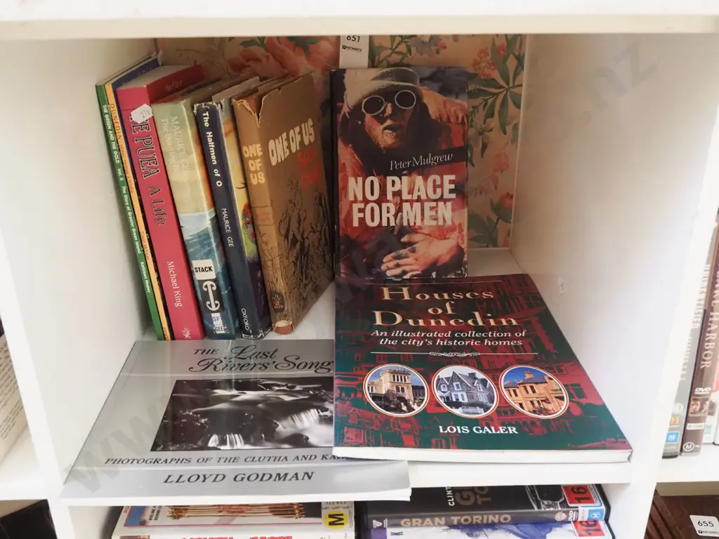 NZ books Image 1++