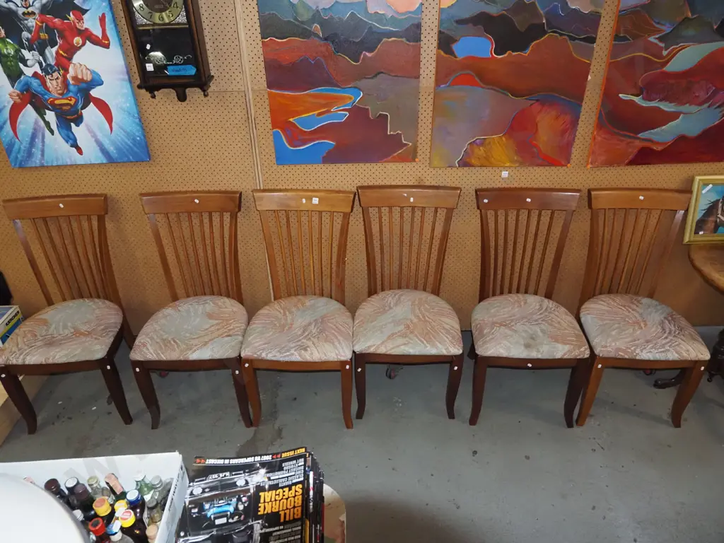 6x Indonesian hardwood spindle back dining chairs Image 1++