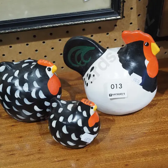 3x happy hens