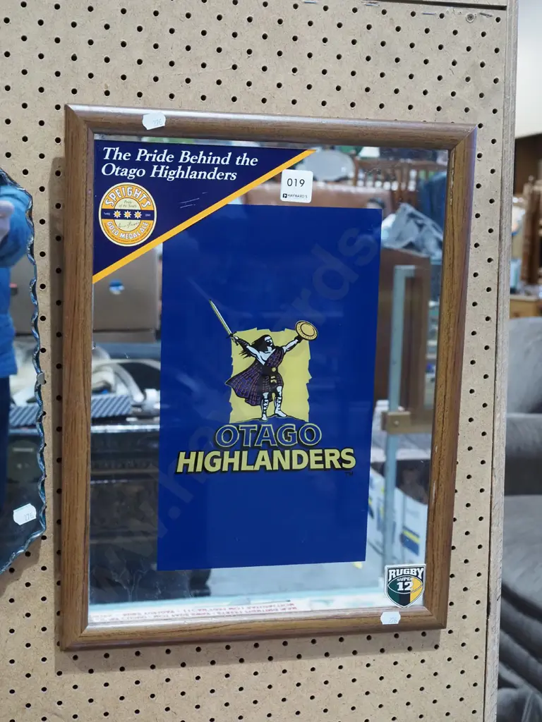 Otago Highlanders and Speights mirror Image 1++