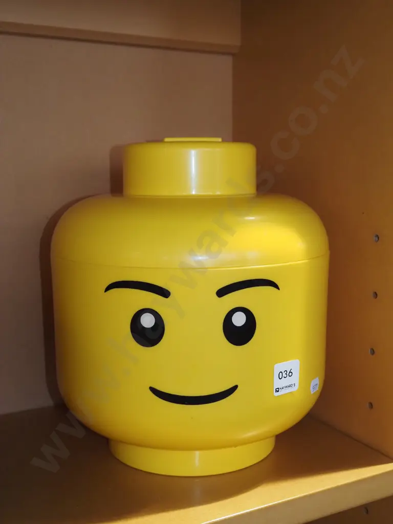 plastic Lego head storage container Image 1++