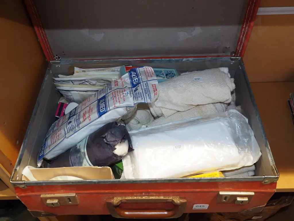 first aid suitcase and contents Image 1++