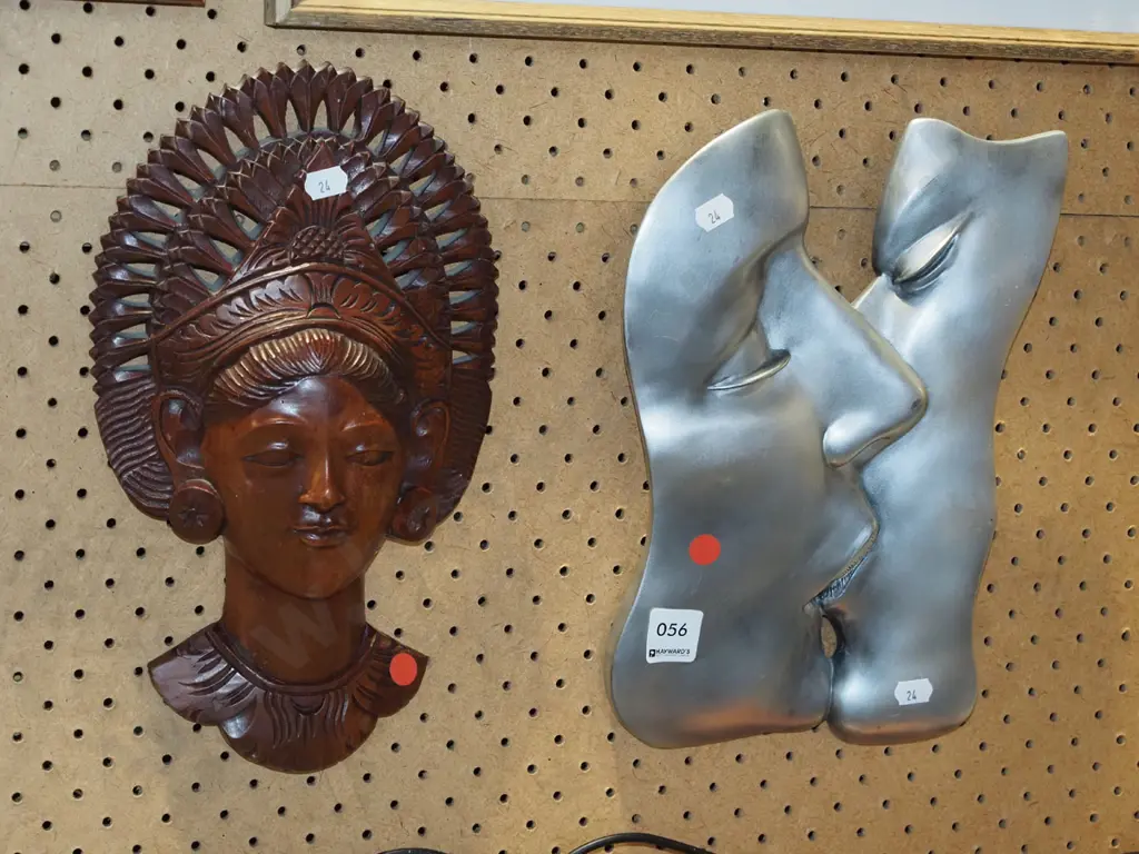 framed 3D wall art, carved wooden head - red dots Image 1++
