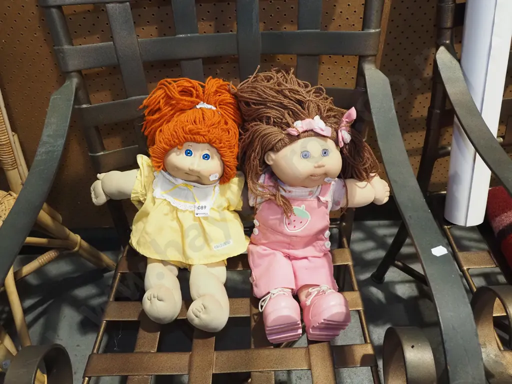 2x cabbage patch dolls Image 1++