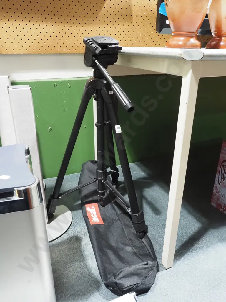 Inca camera tripod Image 1++