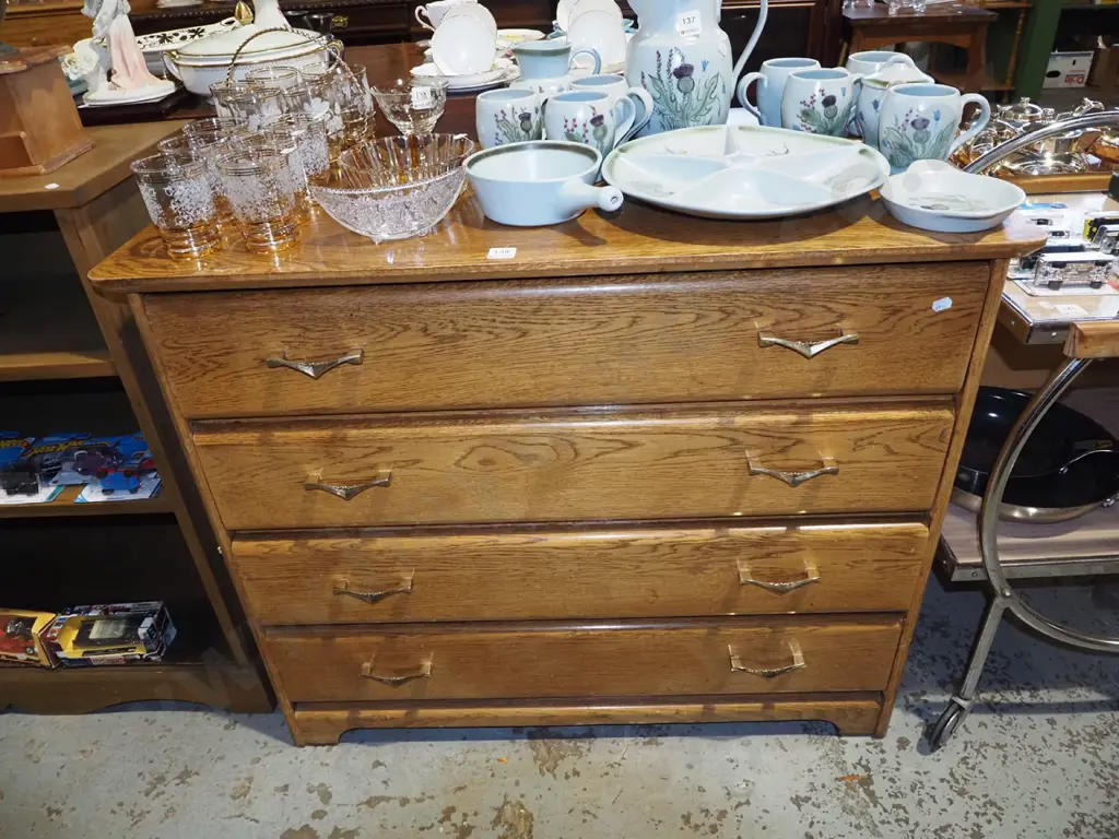 oak 4 drawer lowboy H740 W900 D430 Image 1++