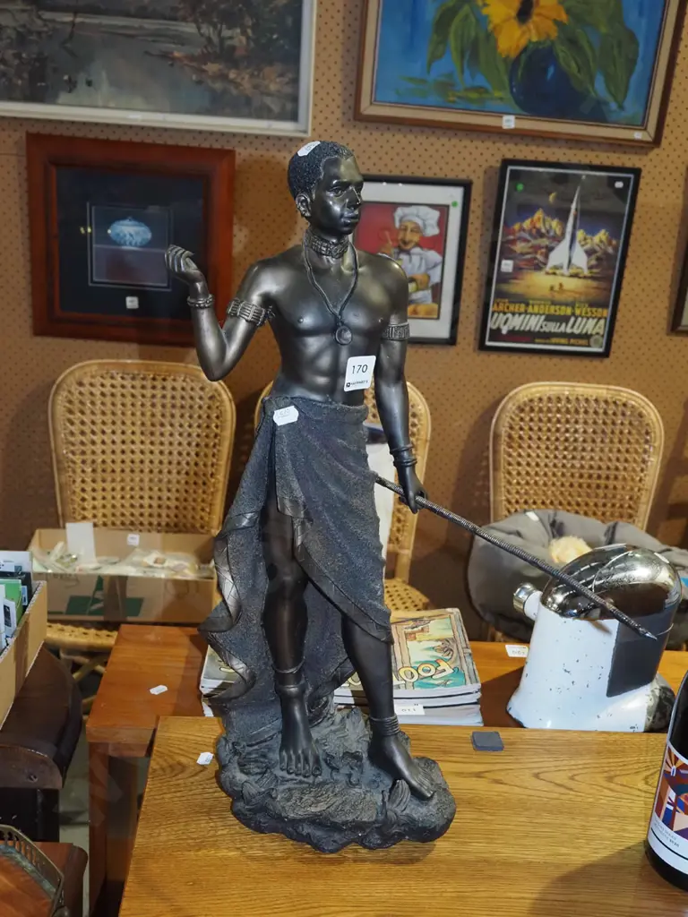 composite figurine - man with spear H535 Image 1++