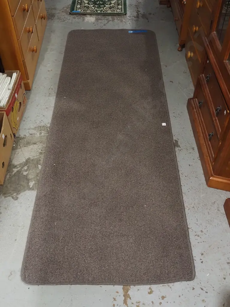 synthetic grey edged floor runner L2440 W820 Image 1++