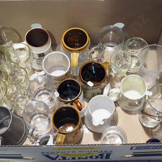 box; beer mugs, glasses