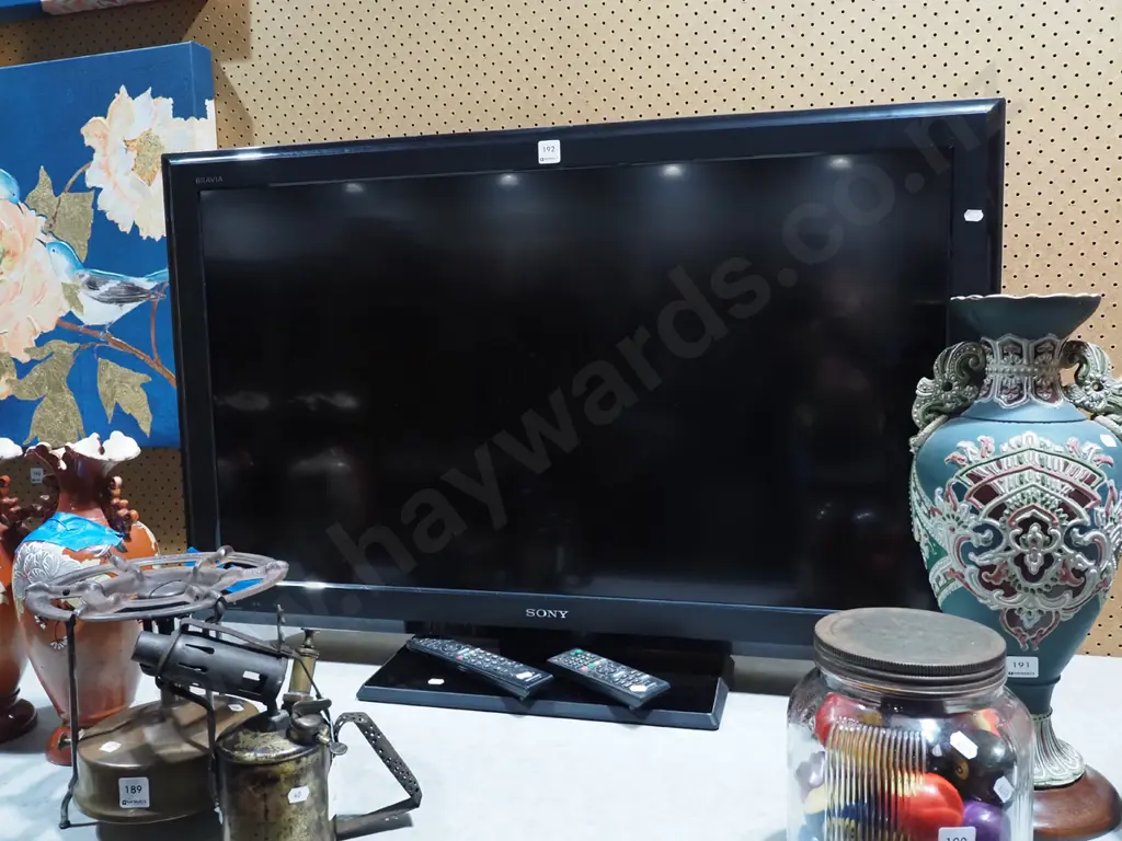 Sony Bravia 40" TV  Image 1++