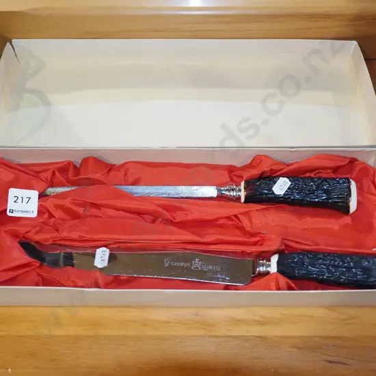boxed carving knife and steel