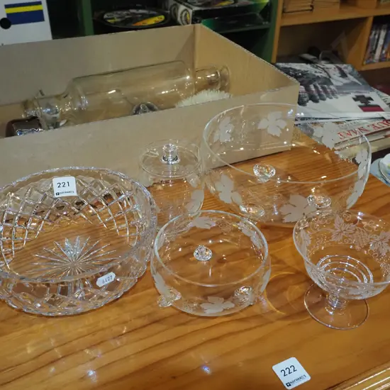 footed bowls, crystal bowl, comport etc