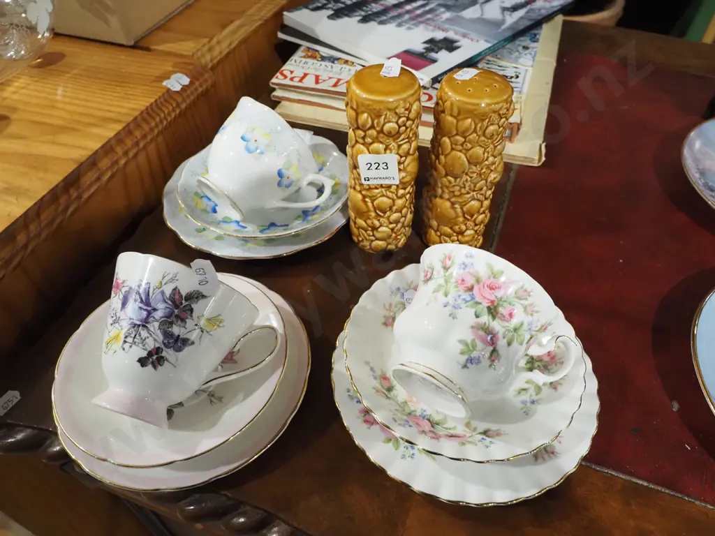 Carlton ware salt and peppers, 3x trios Image 1++