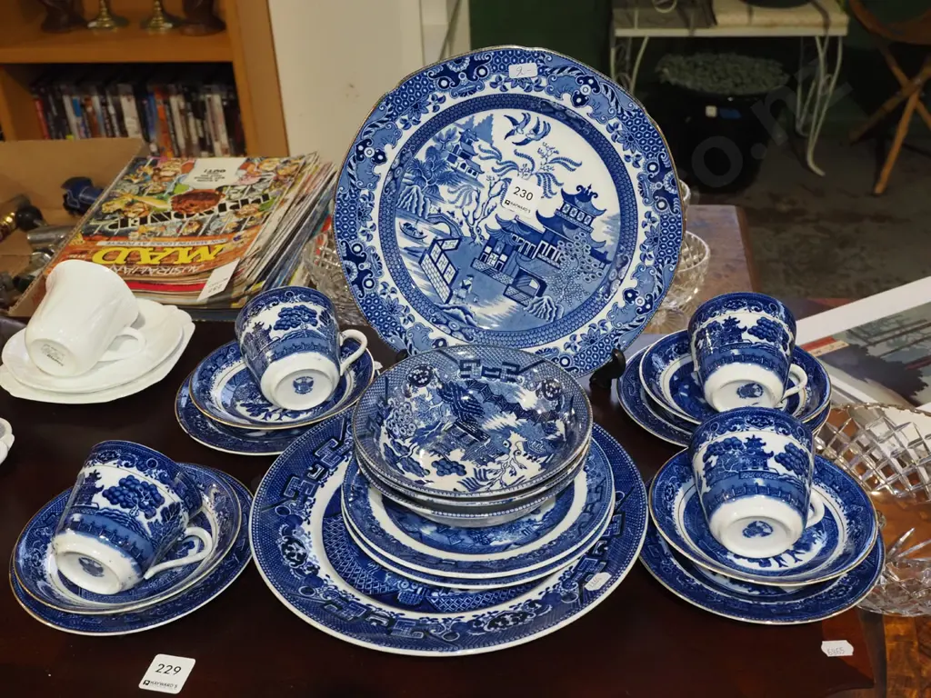willow plates, bowls, cups etc Image 1++