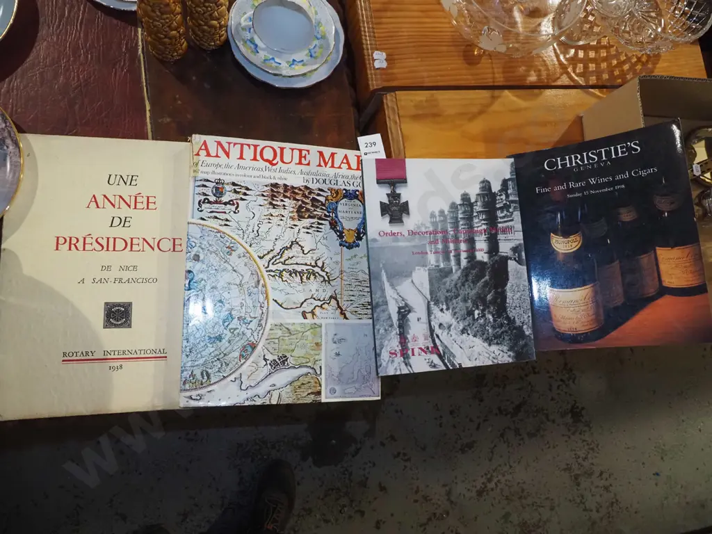 catalogues, antique books etc Image 1++