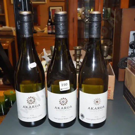 3x bottles Akurua sauvignon blanc 2018