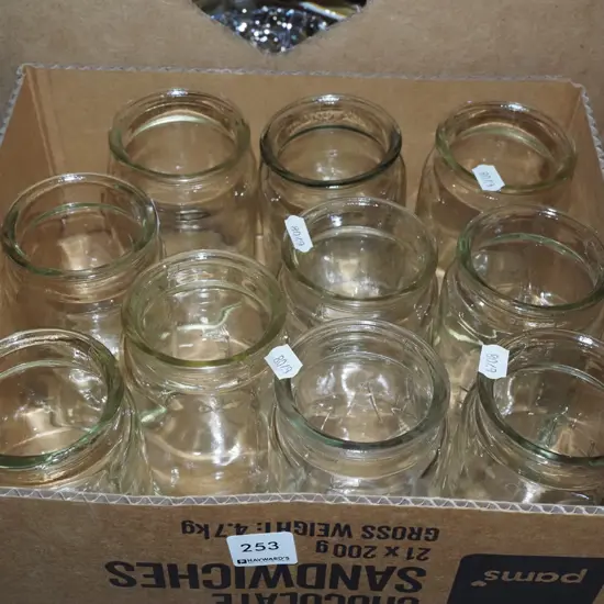 box of 10 small Agee preserving jars H115