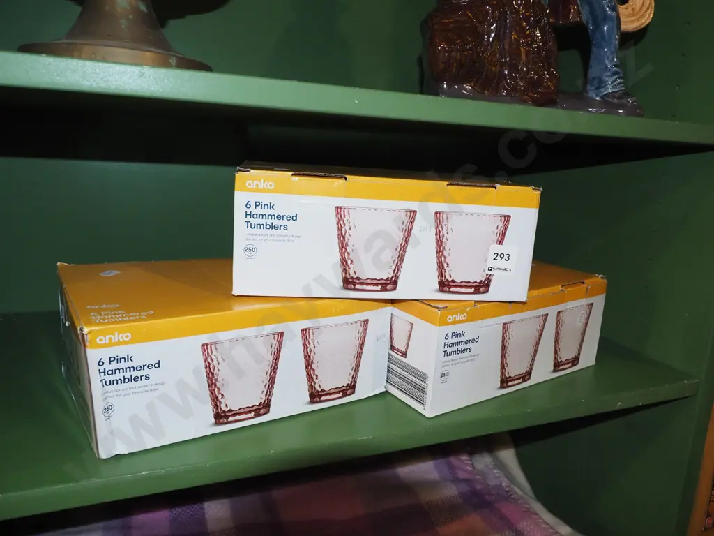 3x boxes of 6 pink hammered tumblers Image 1++