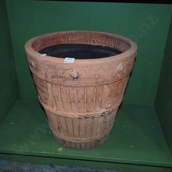 terracotta garden planter H390