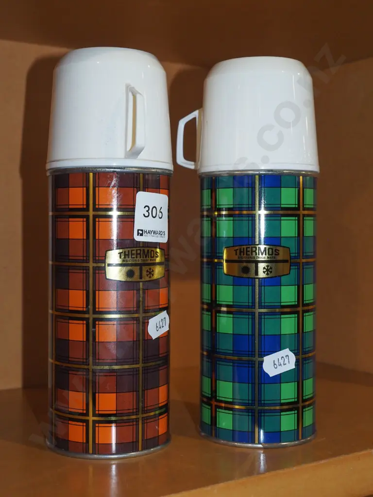 retro thermoses Image 1++