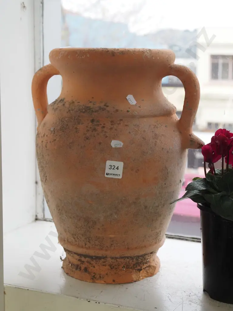 terracotta garden planter H360 - chips to base Image 1++