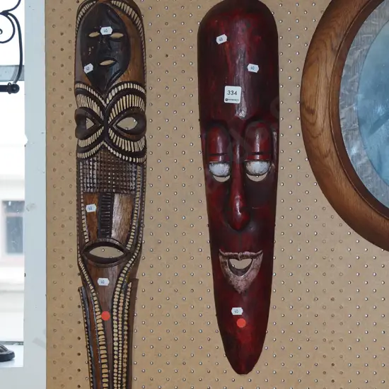 2x ethnic wall masks Tallest H630