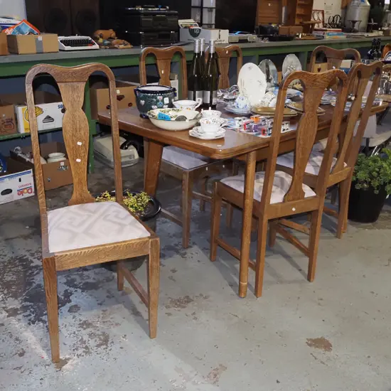 oak extending dining table with 6 matching splat back chairs H770 W1530 D800