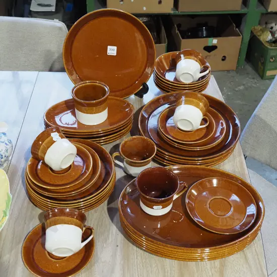 Crown Lynn Pioneer dinner items; cups, saucers, plates etc