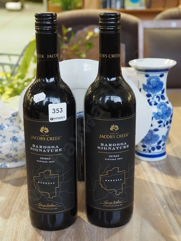 2x bottles of Jacobs Creek Barossa signature shiraz vintage 2019 Image 1++